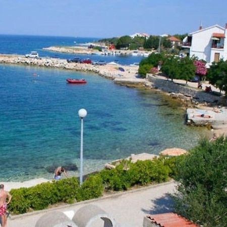 Apartments Milja - 10 M From Sea Mandre Exterior photo
