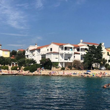Apartments Milja - 10 M From Sea Mandre Exterior photo