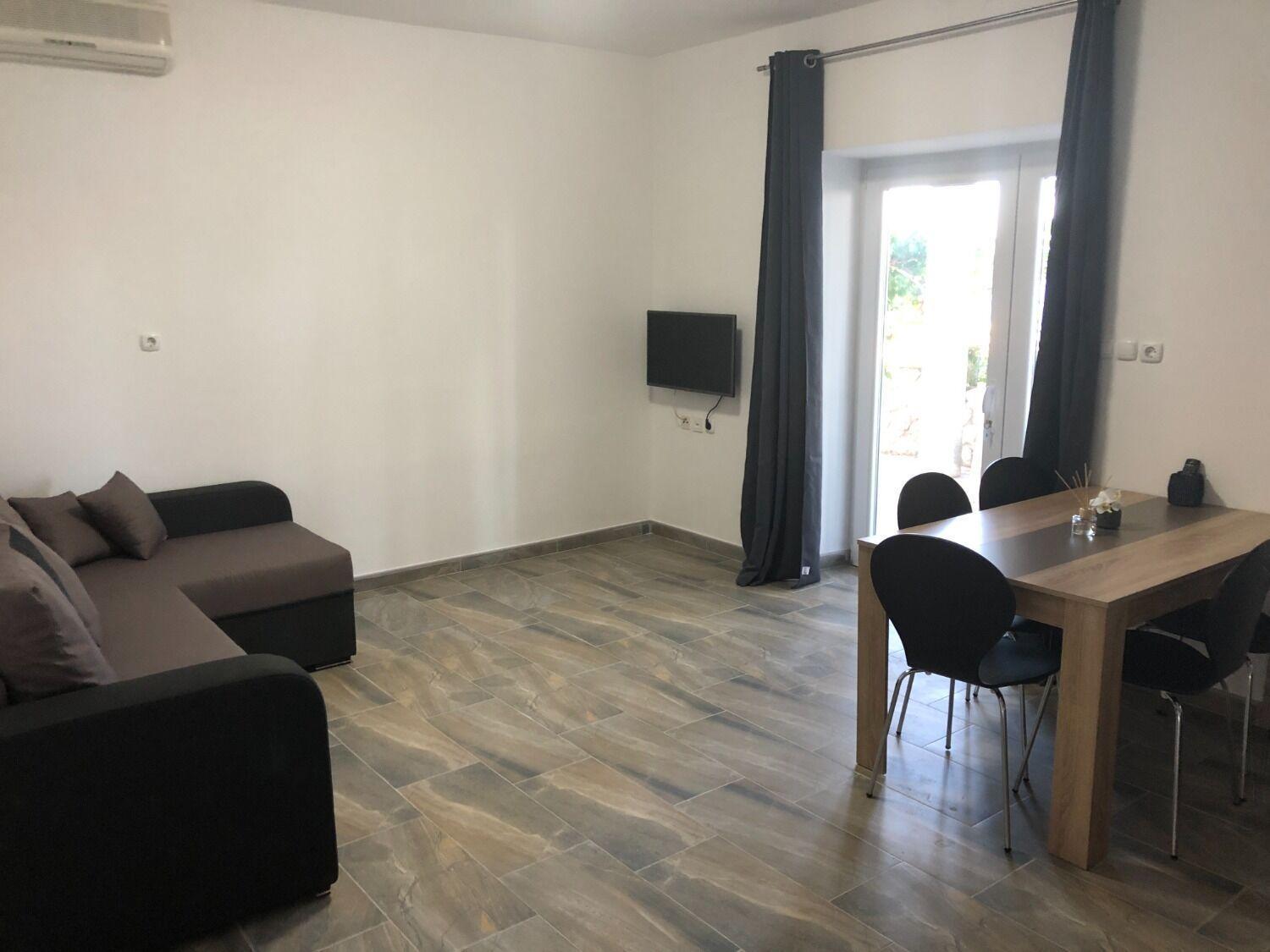 Apartments Milja - 10 M From Sea Mandre Exterior photo