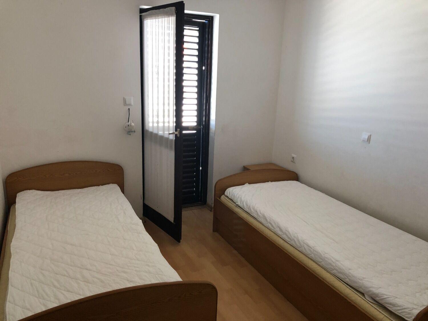 Apartments Milja - 10 M From Sea Mandre Exterior photo
